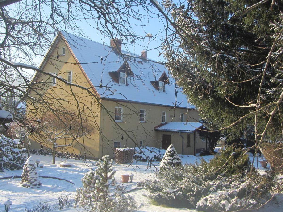 Spacious Holiday Home In Stara Kamienica With Pond Exterior photo